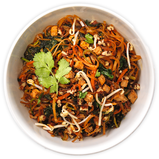 VIETNAMESISCHE REISBANDNUDELN MIT GEMÜSESTREIFEN, MUNGOBOHNENSPROSSEN UND SOJA-LIMONEN-DRESSING